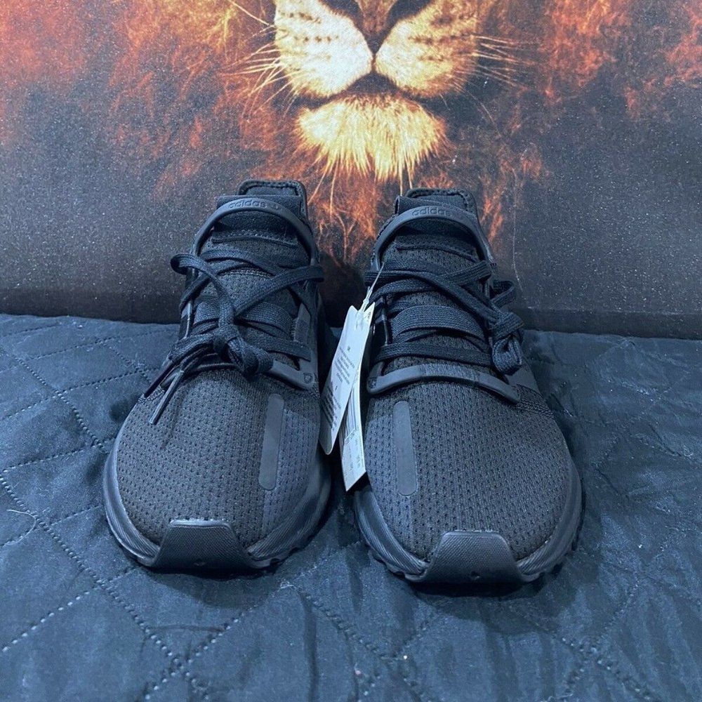 NWT Adidas U_PATH RUN JR GS Running Shoes Sz 7 WMN
